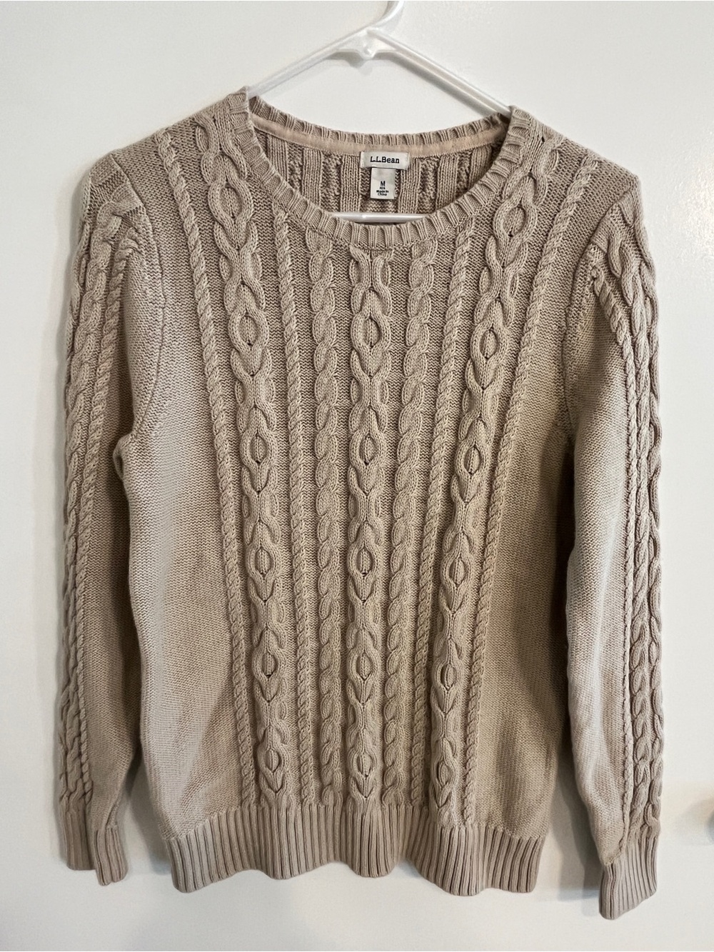 Women’s Size Medium L.L. Bean 100% cotton Cable Knit Sweater